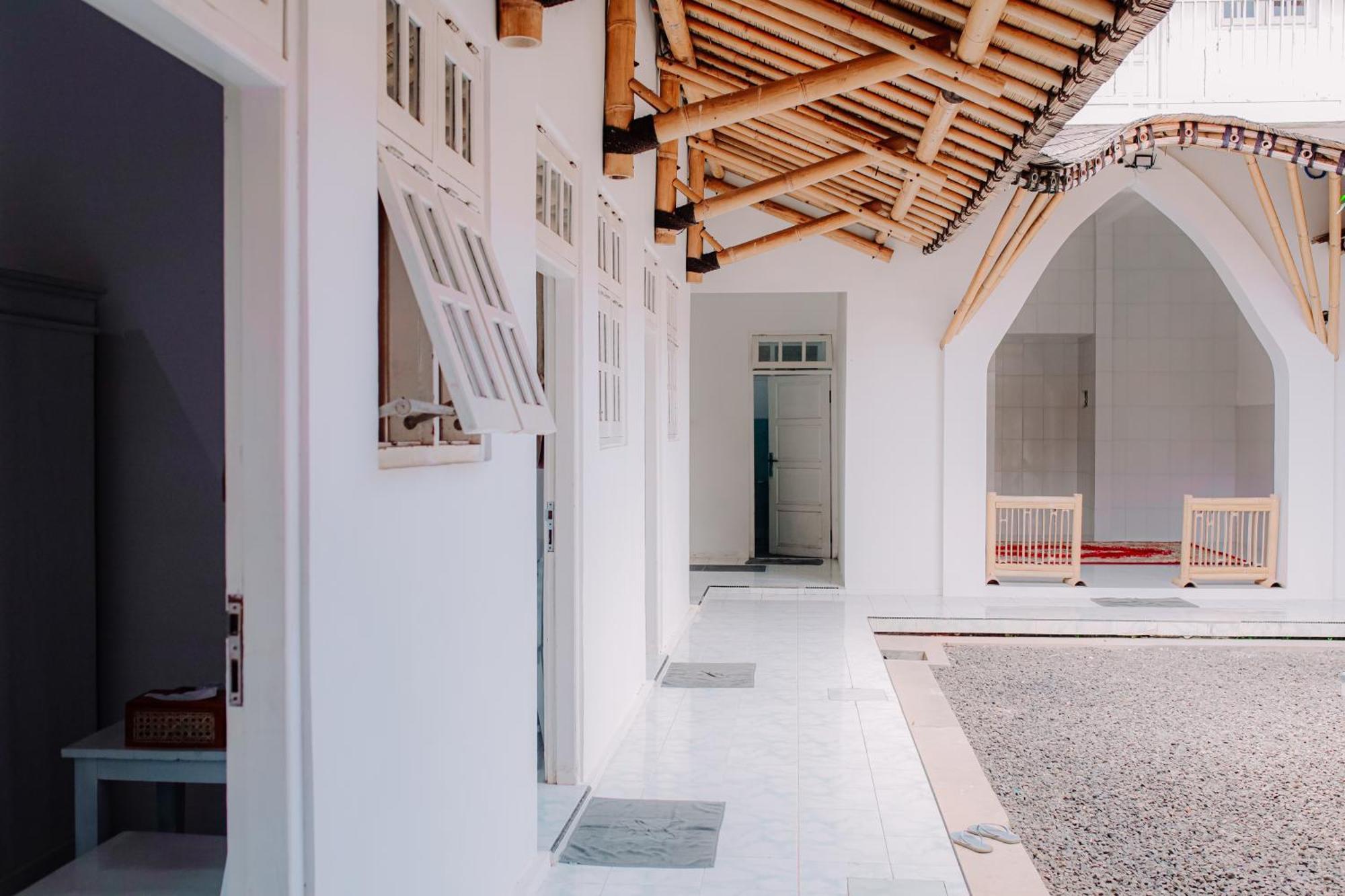 Wisma tamu Cozy Corner House